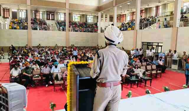 ’Sampark Abhiyan’ helping Punjab Police educate youth against gang recruitment tactics; residents appreciate community policing initiative