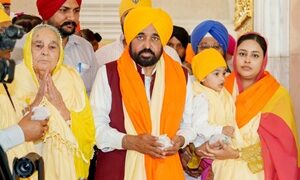 CM Bhagwant Singh Mann pays obeisance at Takht Sri Patna Sahib, says, “Punjab has shown entire country path to protecting honour of Guru Sahiban by enacting strictest law against beadbi”