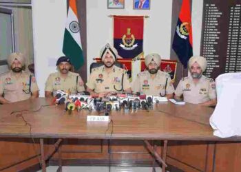 30KG HEROIN RECOVERED IN AMRITSAR; TWO JUVENILES AMONG SIX HELD