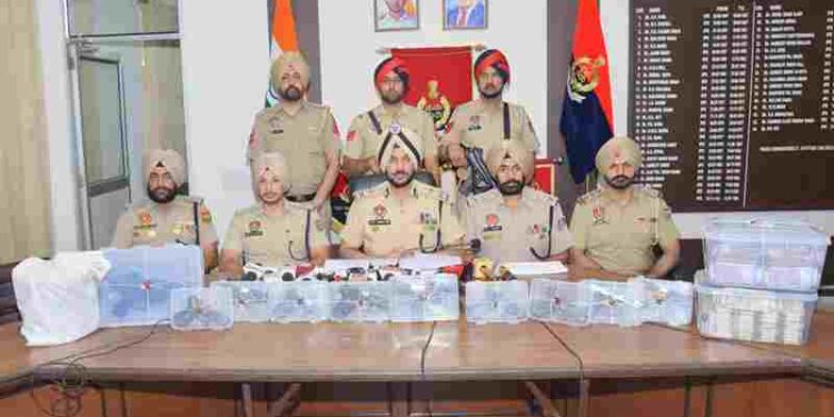 AFGHAN NATIONAL AMONG 7 HELD WITH 10 SOPHISTICATED PISTOLS, 5KG HEROIN, ₹30L HAWALA MONEY