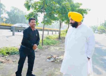Bhagwant Mann Govt’s zero tolerance for poor sanitation: Moga Municipal Commissioner served show-cause notice after Harjot Singh Bains’ surprise inspection