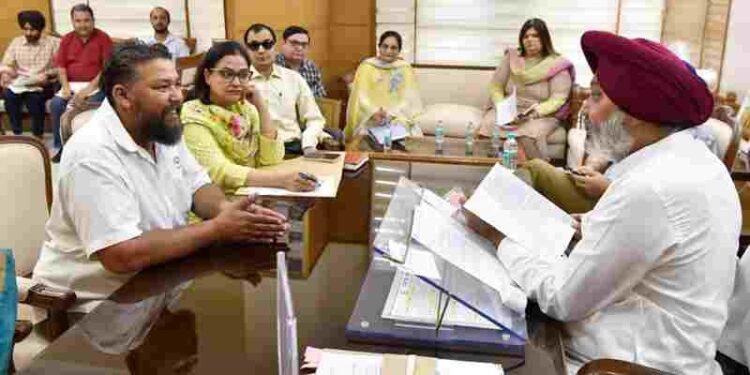 After meeting 4 employee unions, Minister Harpal Singh Cheema directs officials for immediate action on all legitimate demands