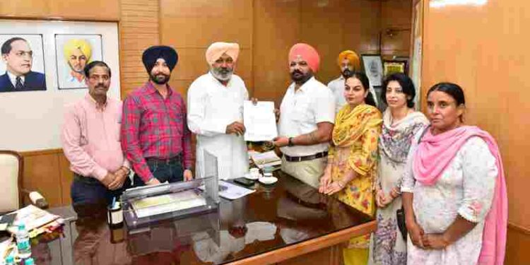 Finance Minister Harpal Singh Cheema Meets Employee Unions; Assures Speedy Action on Legitimate Demands