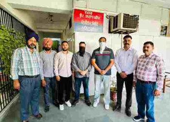 Vigilance Bureau arrests Inspector & Junior Auditor for accepting bribes of Rs. 70,000/- & Rs. 50,000/- respectively