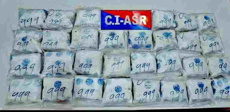 30KG HEROIN RECOVERED IN AMRITSAR; TWO OPERATIVES HELD