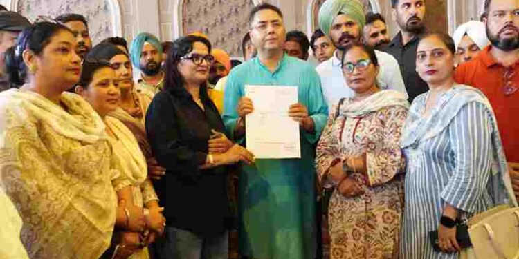 Mega Job Fair Held at Sunam; 562 Selected for Jobs, 618 Shortlisted: Aman Arora