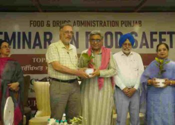 Health Minister Emphasises Healthy Food at Food Safety Seminar