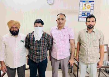 Vigilance Bureau nabs Inspector red handed accepting bribe of Rs. 50,000/-