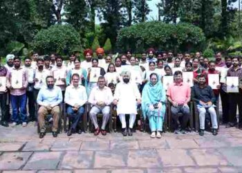 HARDEEP SINGH MUNDIAN HANDS OVER APPOINTMENT LETTERS TO 52 NEWLY RECRUITED EMPLOYEES