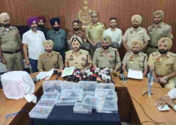 TWO LINKED TO CROSS BORDER SMUGGLING MODULE HELD WITH 15 PISTOLS, 5KG HEROIN IN AMRITSAR