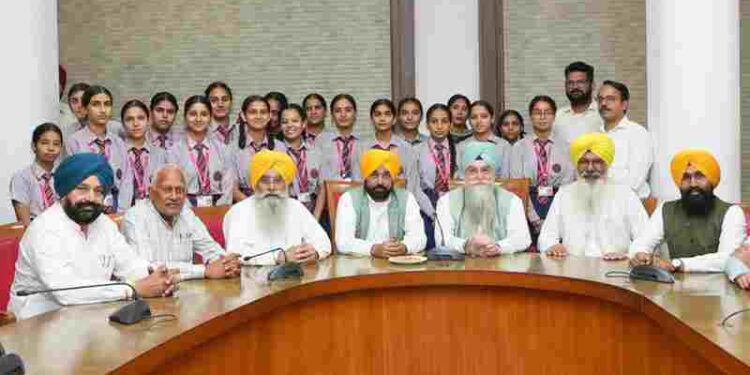 Punjab Vidhan Sabha Opens Its Doors to Students; CM Bhagwant Singh Mann Encourages Them to Dream Big