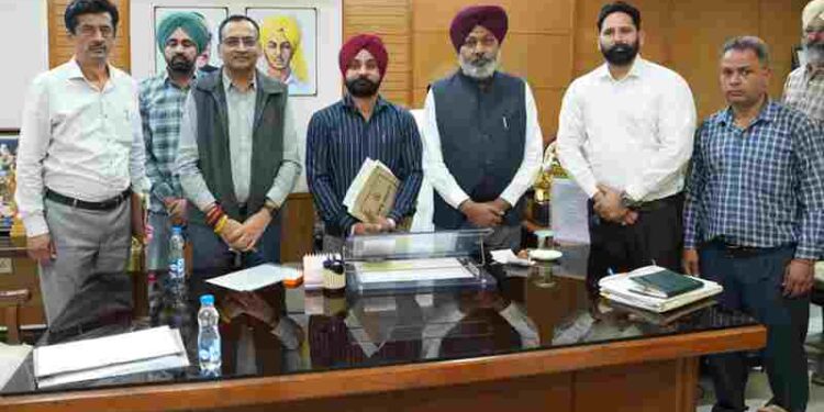 Finance Minister Harpal Singh Cheema Directs Departments to Fast-Track Contractual Engagement of Eligible Outsourced Employees