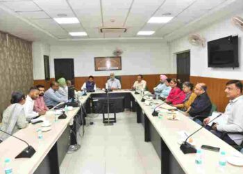 Paddy procurement by Government agencies crosses 100 LMT in Punjab mandis: Lal Chand Kataruchak