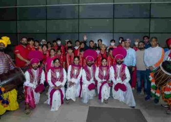 South Korean Men’s Hockey team receives Hearty & Rousing Punjabi Welcome at Mohali Airport with Dhol, Bhangra & Phulkaris